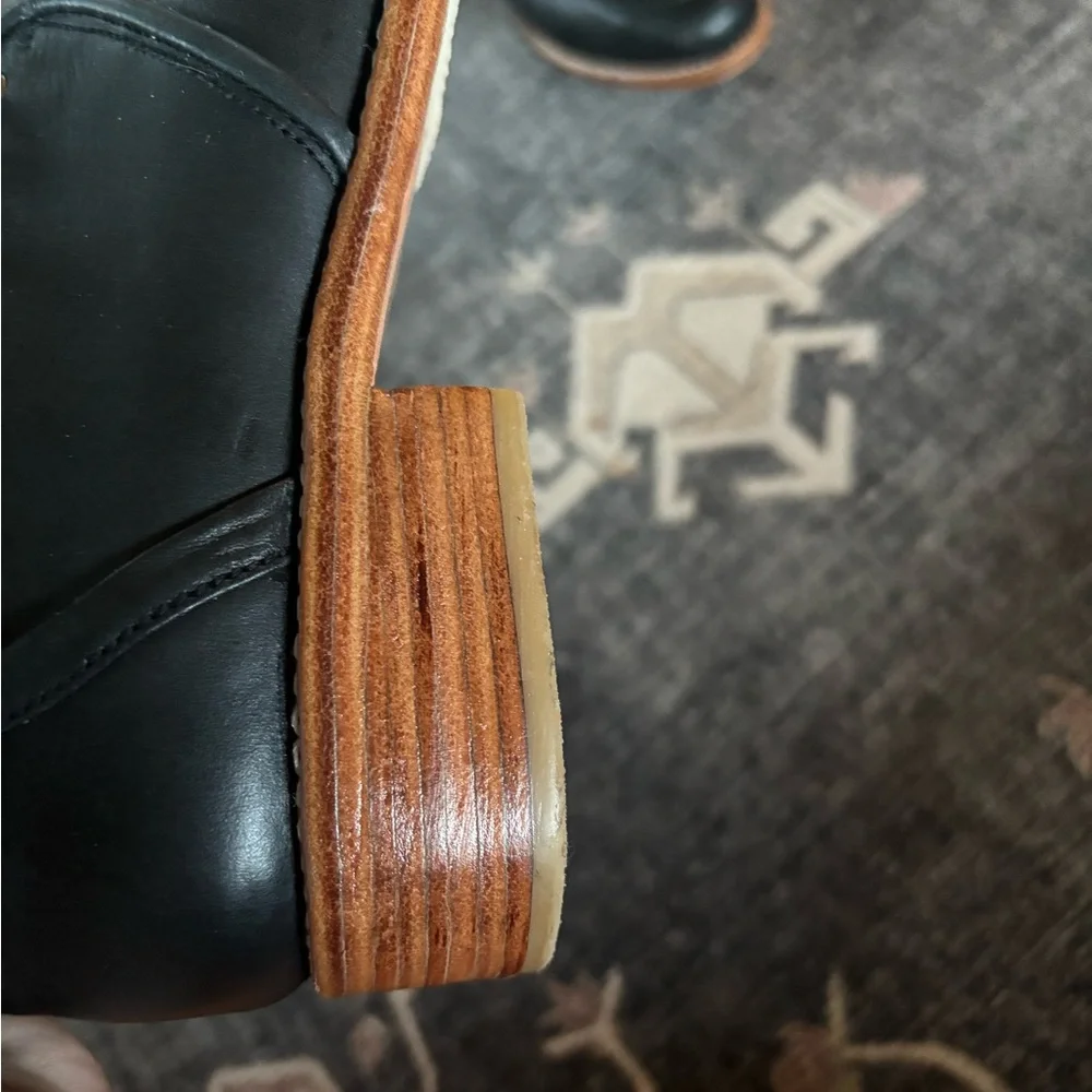 Like NEW High quality leather ELF Women's Black Leather Lace-Up Boots - Picture 8 of 12